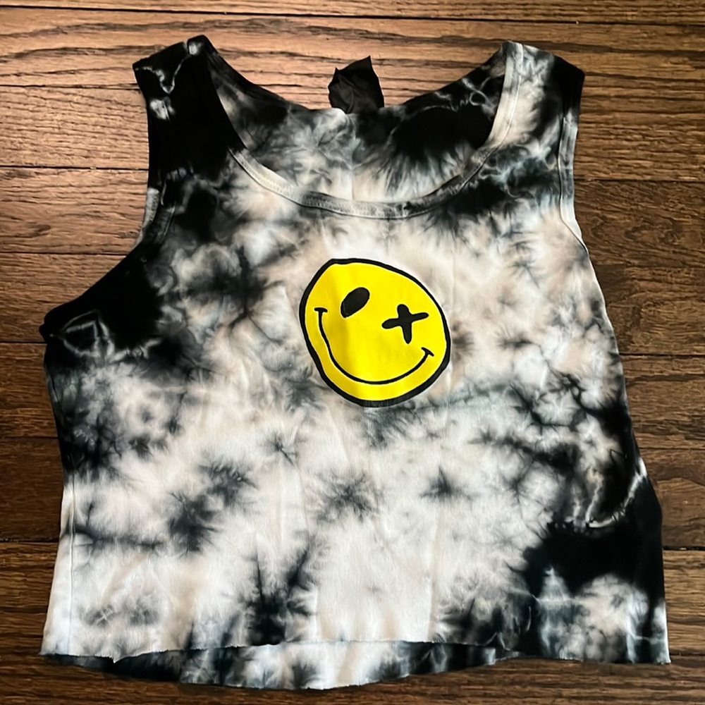 Black and white Tie dye Love Junkie Girls M tank with smiley face